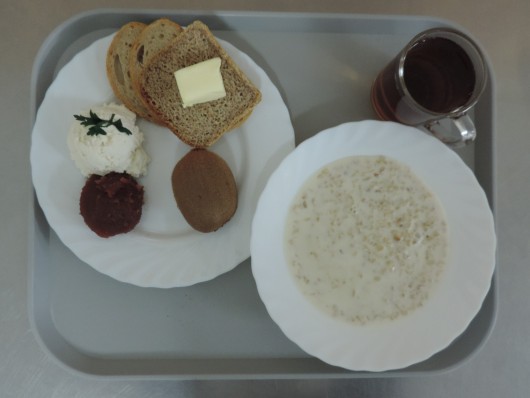 2023 11 27 DIETA PODSTAWOWA 01 Sniadanie